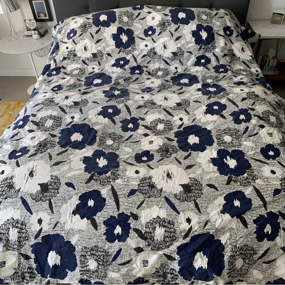 Dwell Studio Duvet Cover + 4 Shams